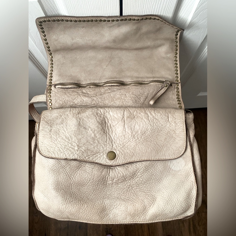 Bayside Made in Italy Beige/Taupe Pebbled Leather Studded Postman Shoulder Bag - Picture 6 of 16